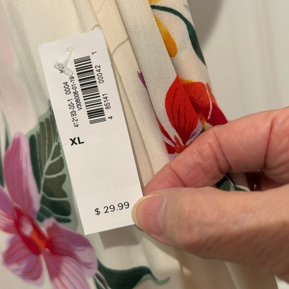 Floral Ruffle top - Picture 4 of 4